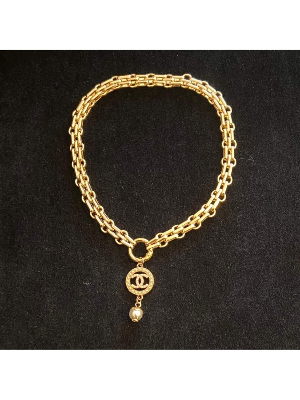 CHANEL Gold-Tone Pearl CC Medallion and Pearl Drop And Chain Necklace - Picture 2 of 12